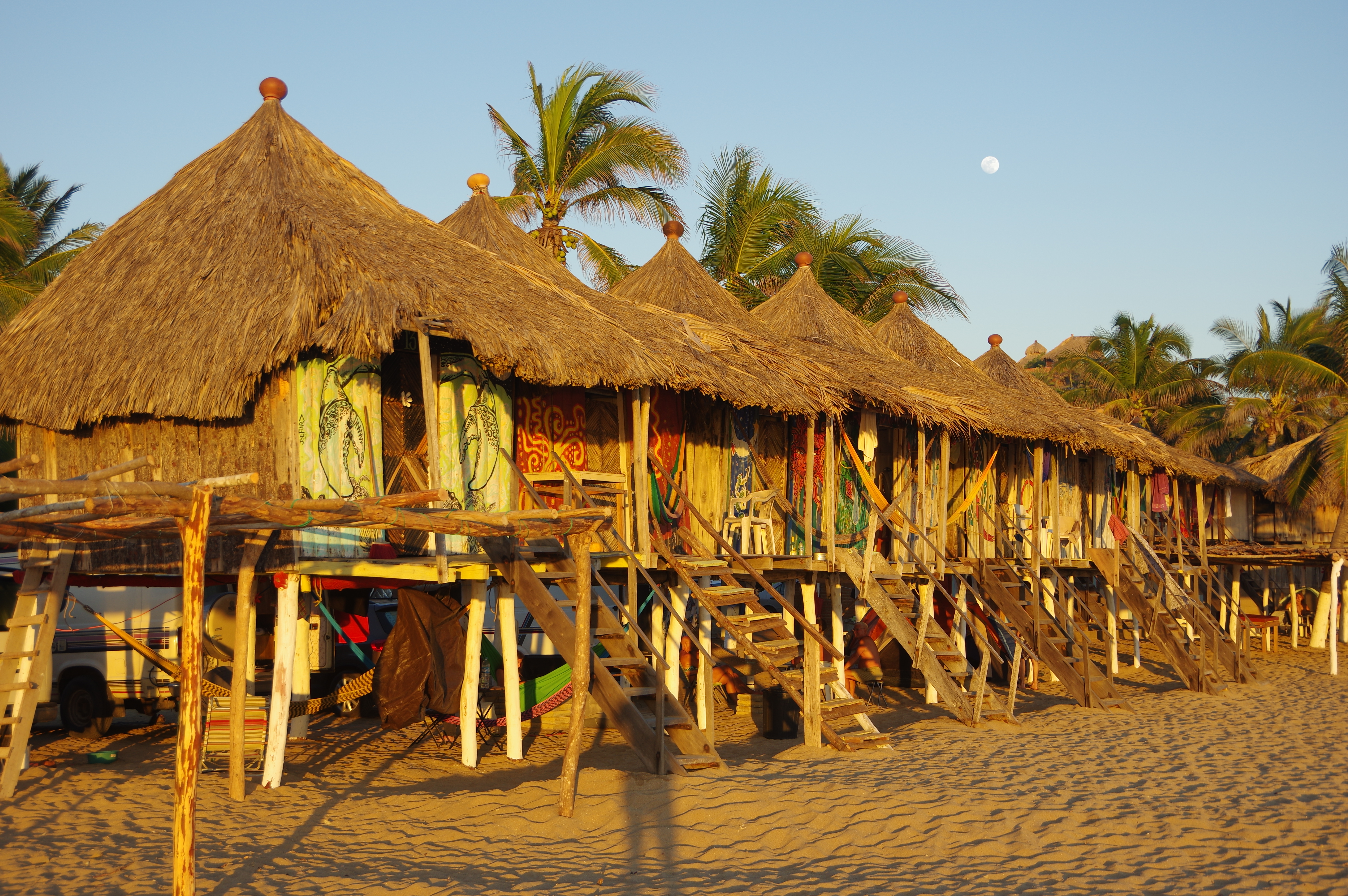 Playa Zipolite. Welcome To The Beach Of The Dead!: Cafe 